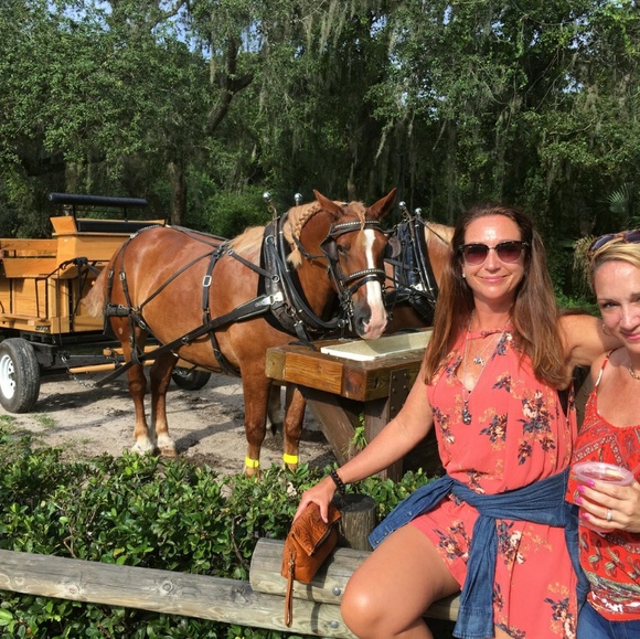 Meet your Posher, Melissa - Picture 2 of 8